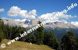 Blick auf die Rosengartengruppe von der Tschafonhütte (1.733 m) aus (Foto: R. Jakubowski).