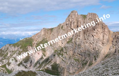 Roterdspitze (2.655 m) im Rosengarten (Foto: R. Jakubowski).