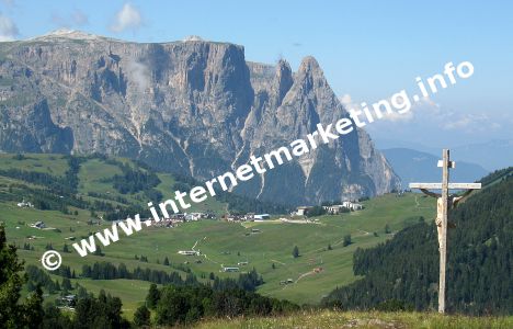 Schlern und Kompatsch in Südtirol.