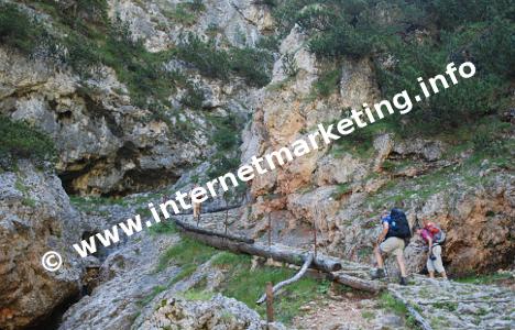 Prügelweg Nr. 1 durch die Teufelschlucht auf den Schlern (Foto: R. Jakubowski).