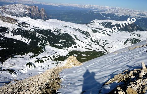 Massiccio dello Sciliar, Alpe di Siusi e Monte Bullaccia (Foto: Volker).