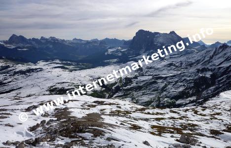 Blick über die Seiser Alm vom Schlern aus (Foto: Volker).