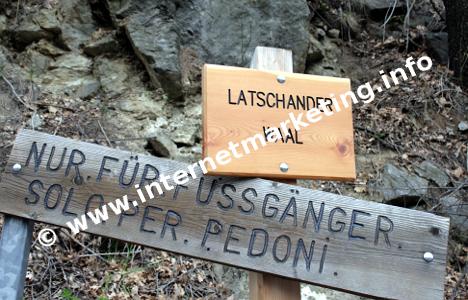 Wegschild am Latschander Waal (Foto: R. Jakubowski).