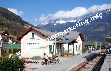 Bahnhof von Marling in Südtirol (Foto: R. Jakubowski).