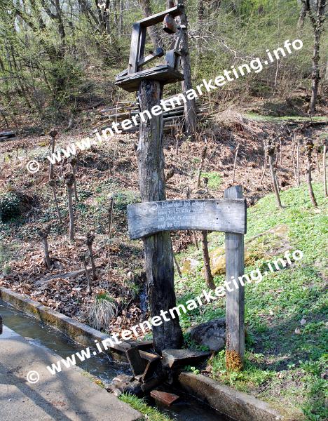 Waalhammer, Waalschelle und Wasserrad (Foto: R. Jakubowski).