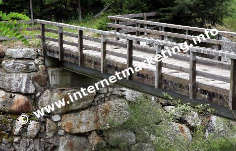 Brücke über den Plimabach am Ende des Rautwaalweges (Foto: R. Jakubowski).