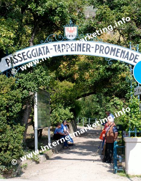 Tappeiner Promenade in Meran (Foto: R. Jakubowski).